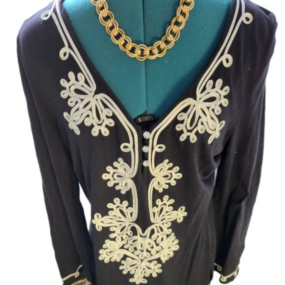 P119. Black Tunic w/Silver Decorative Piping and stunning Buttons